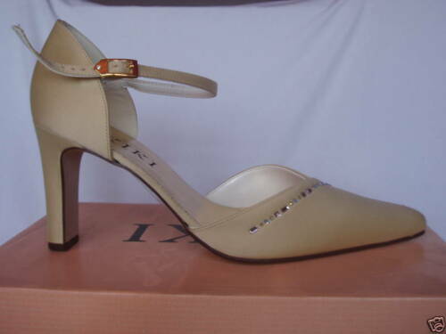Scarpe da sposa in oro