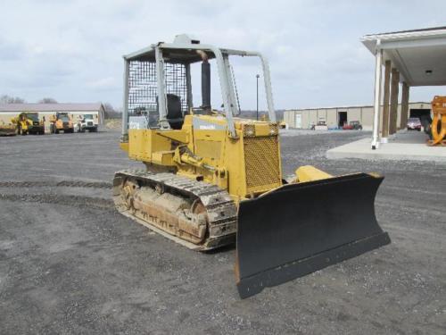 Komatsu Crawler Dozers & Loaders