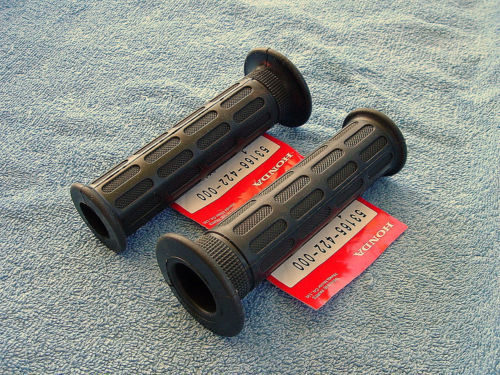 OEM Honda Main step rubber 50661-MJM-305 CBR1100 CBR600 VFR800