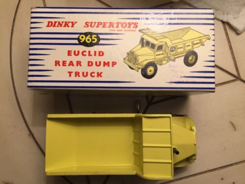【SALE】DINKY No925 LEYLAND DUMP TRUCK 1960s Vintage Dinky No.925 Leyland Dump Truck Beige Cab Red Bed w