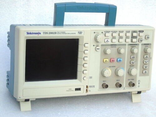 TDC 02 TDA年鑑2002 TDC年鑑 '02 | 東京タイポディレクターズクラブ |本 | 通販 | Amazon