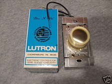 LUTRON 600 watt, 3 way, lighted knob dimmer switch! | eBay