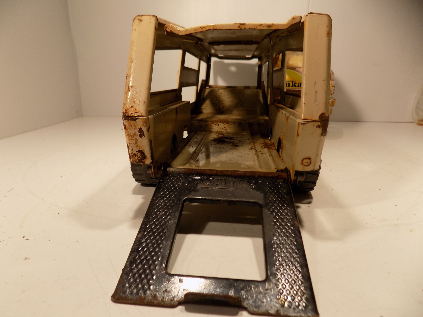 Vintage Tonka Toy Pressed Steel Turbo Style Car Carrier With Dual Rear Axle