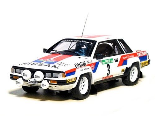 Литой игрушечный автомобиль Bizarre