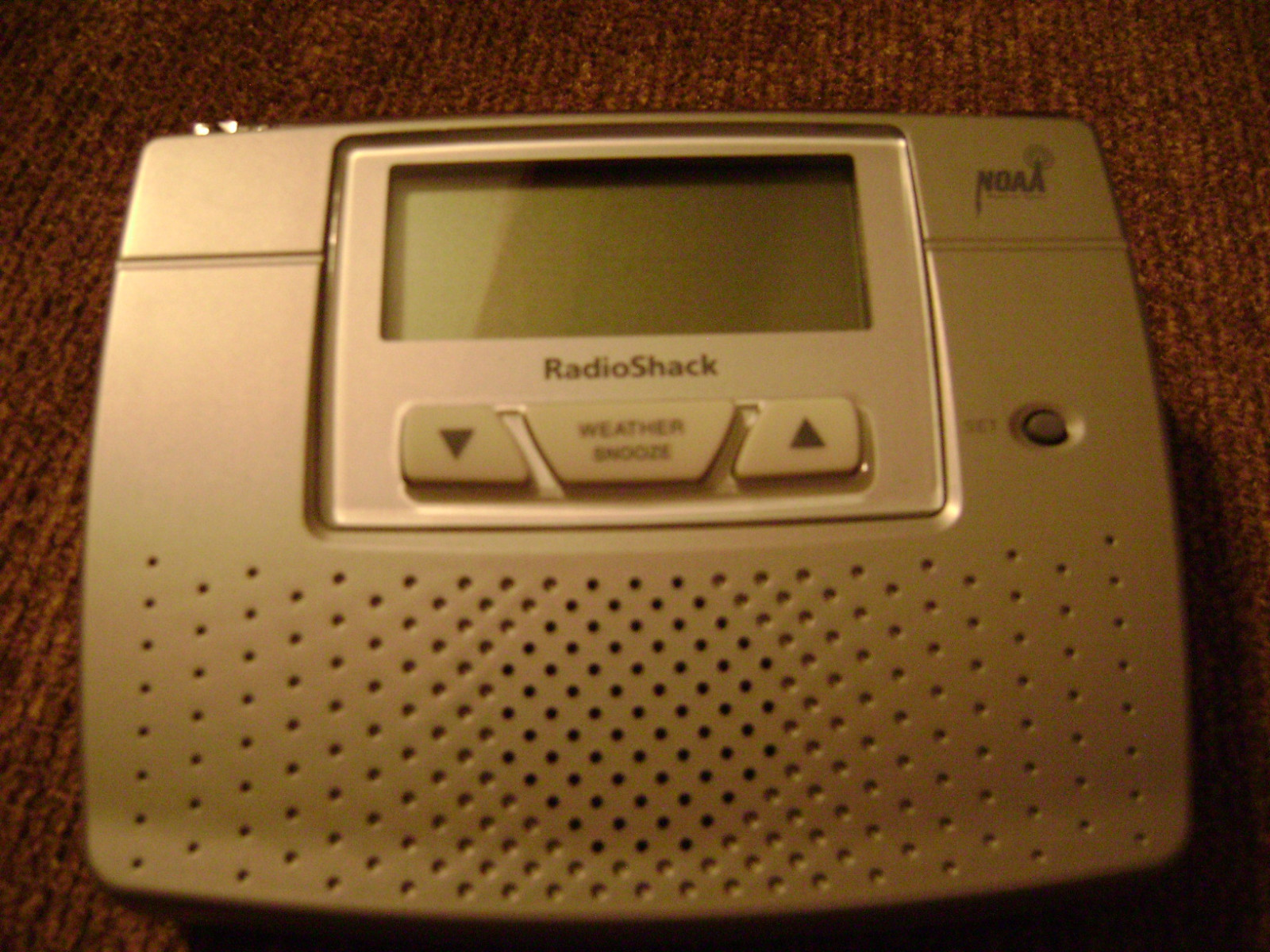 RADIO SHACK WEATHERADIO ALARM CLOCK NOAA 12-260 (NEW IN BOX)