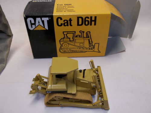 Bulldozer Caterpillar D11 N Avec Ripper - Conrad 2854, 1/50, Occasion