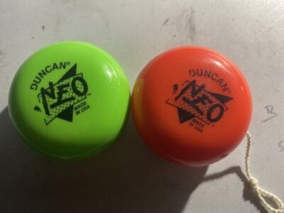 Neo, Will you take the Red Yo Yo or the Green Yo Yo? Duncan Neo YO YO! New Cond!