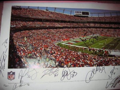DENVER BRONCOS 2013 Super Bowl team signed 40x14