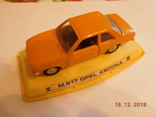 Lot De 2 Camions Tudor Rose Euclid 15 Ton - Orange Et Jaune - Vintage