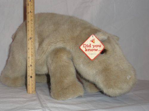 Vintage Dakin 13” Musical baby toy Stuffed Plush Yellow Giraffe