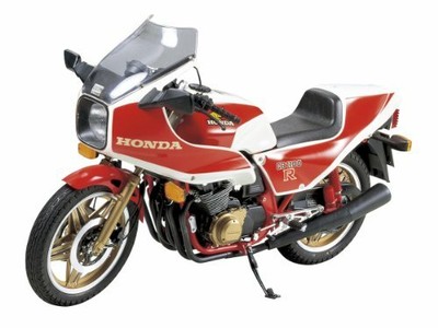 Tamiya 1:12 1982 Honda CB1100R ''80s Moto Modèle Kit