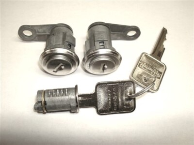 New Freightliner Big Rig Truck Door & Ignition Locks With Freightliner Keys 