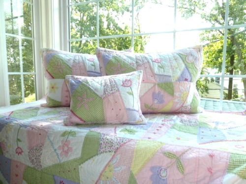 Pottery Barn Kids Dakota Woodland TODDLER Comforter Quilt ~ Multi