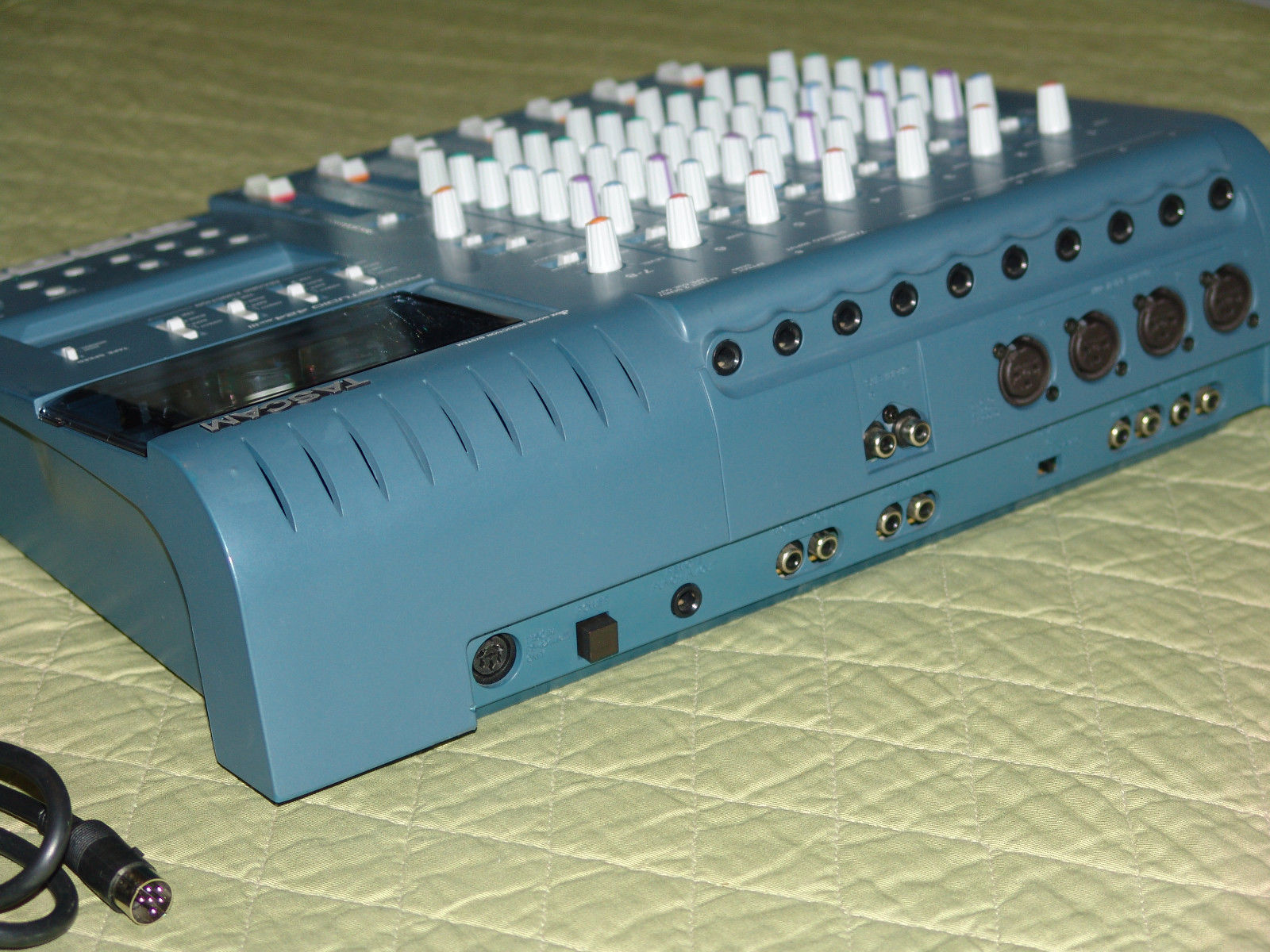TASCAM PORTASTUDIO 424 mkIII TASCAM 424MkIII Four Track Recorder