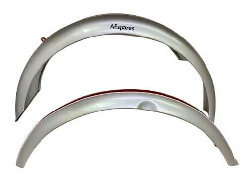 TRIUMPH T120 T100 T90 CHERRY & SILVER FRONT & REAR MUDGUARD SET