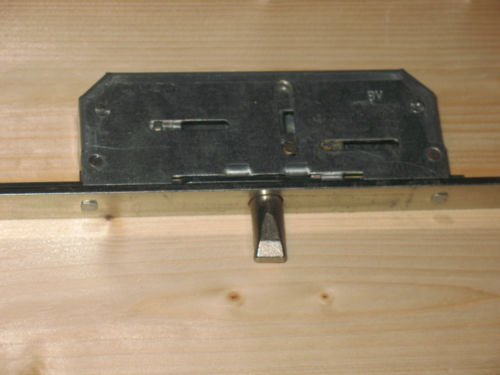Winkhaus T-F1660 meervoudige vergrendeling 92/10 doorn 65 mm, DIN rechts, M2 met 2 zwenkgrendels, 16 mm platte stulp MC zilver, afmetingen a.u.b. met tekening controleren