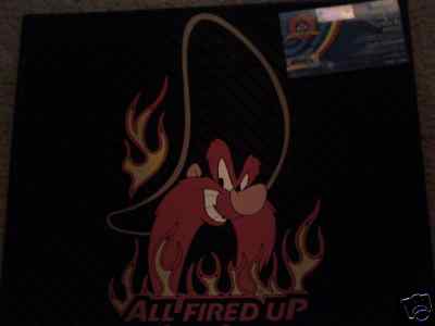 NEW 2 PC YOSEMITE SAM ~ ALL FIRED UP ~ REAR CAR MATS 