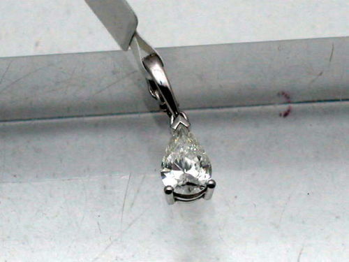 Anhänger & Halsketten aus Weißgold mit Diamanten