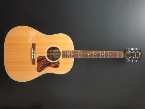 【Gibson　CustomShop　DovesIn　 Flight 2009】 Gibson Doves In Flight 2009 - Natural | Reverb