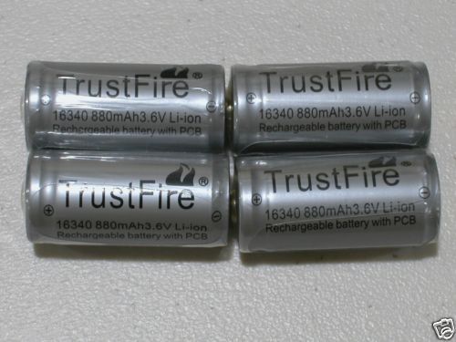 TrustFire 3 V Rechargeable Batteries