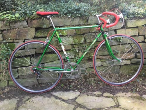 Peugeot Fahrräder mit Vintage