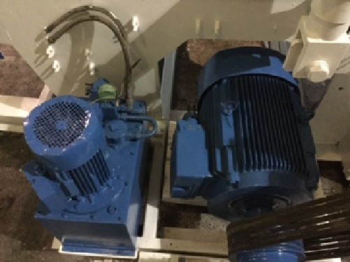 (2002) 125 HP Vecoplan RG62 SPK  Single Shaft Shredder