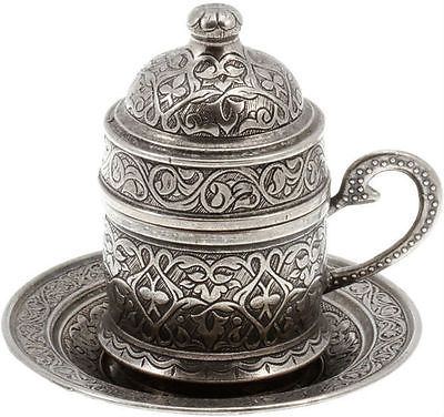 Tazas y platillos de cobre