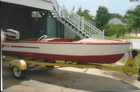 Vintage wood boat. 1956 Yellow Jacket, 1957 Johnson 35, 1956 TeeNee trailer