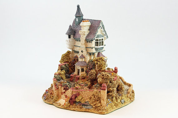 Lilliput Lane SECRET GARDEN # 0172 *New with Certificate* Retired and Rare *FS*