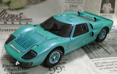 1500 1/18 1966 Ford GT40 MkII StandoxBBR