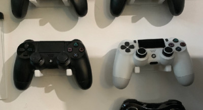 Universal Controller + Headset Wall Mount Holder Xbox Series PlayStation