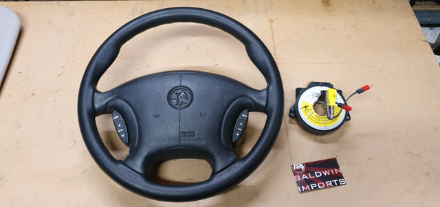 HOLDEN COMMODORE VU VX SS FACTORY STEERING WHEEL & CLOCK SPRING