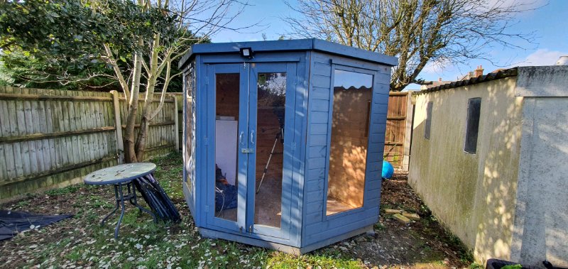 Beautiful 7x7 Summerhouse Shed with base in Poole 