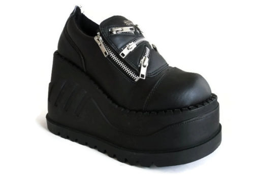 Demonia STOMP-10ブラック厚底ブーツ ジッパー付き Demonia STOMP-10 Wedge Platform Lace-Up Bootie, Black Canvas, US