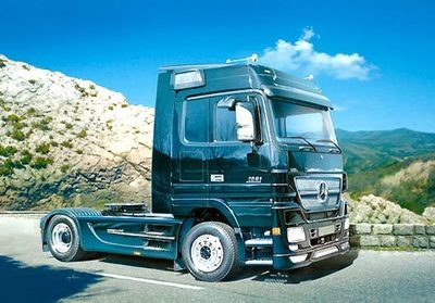 Camion 1:24 Italeri 3841: Mercedes-Benz Noir Actros