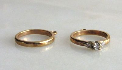 2 Charms 10 K Solid Yellow Gold Vintage Engagement Diamond Ring and Wedding Band