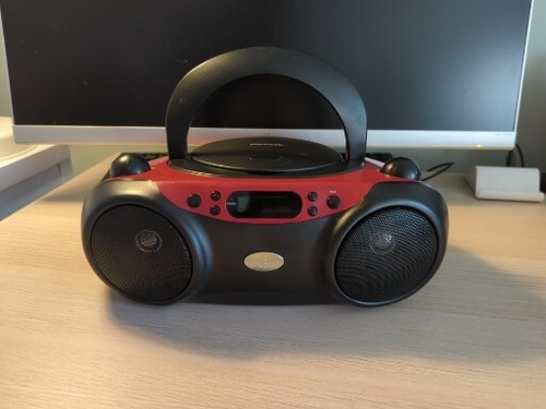 Blackweb Model BWA17AA003 Bluetooth CD player FM Radio Blackband Red TESTED