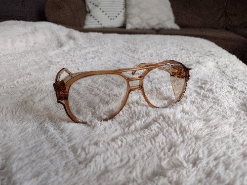 Translucent Amber Frames Aos U.s.