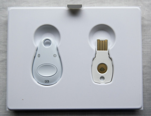 TITAN SECURITY KEY BUNDLE   New open box