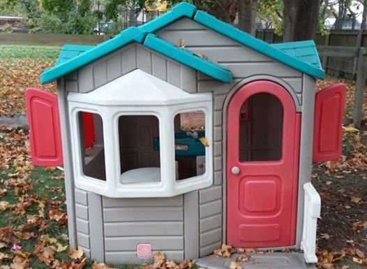 Step 2 Welcome Home Playhouse | in Carterton, Oxfordshire | Gumtree