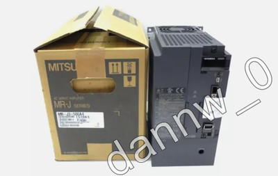 1PC New in box MITSUBISHI MR-J3-500A4 Servo Drive