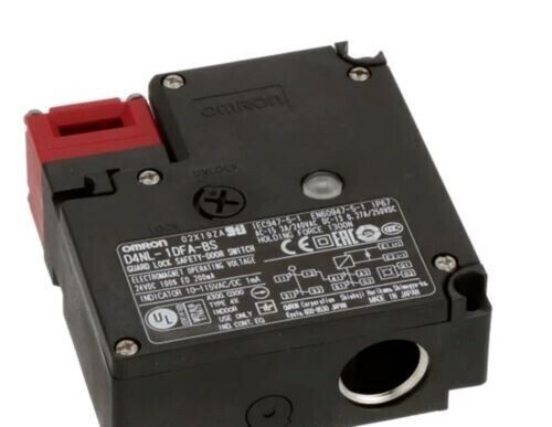 NEW Omron D4NL-2HFA-B D4NL2HFAB PLC Safety Switch Lock Door