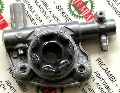 Kit Pump Oil With Gear for Oleomac for Chainsaw 936 937 940 941