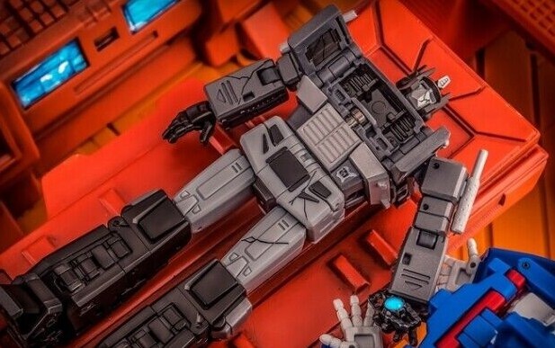 NEW BOX NEWAGE NA H27D David Optimus Prime Dead version mini