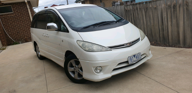 Toyota estima 2003