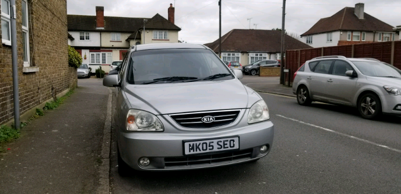 Kia carens 2005 года