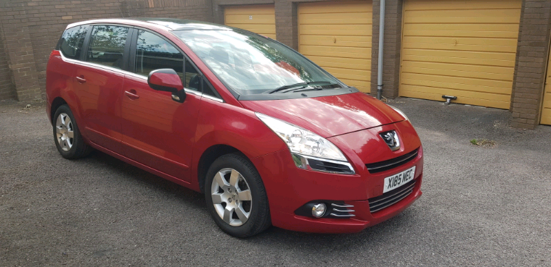 Peugeot 5008 2012