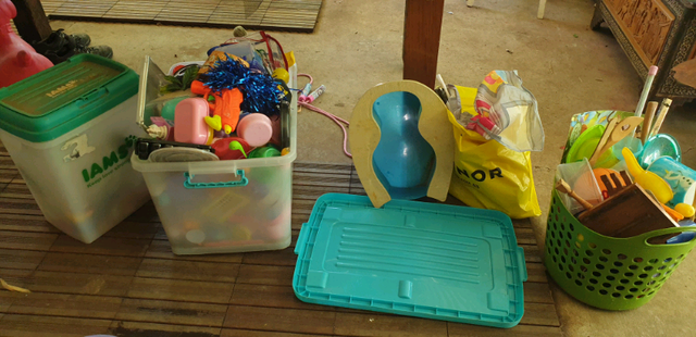 PENDING PICK UP. FREE, kids stuff. | Toys - Outdoor 