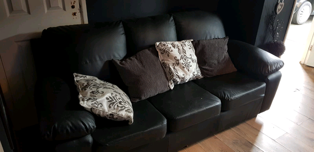 Black Leather Sofa With Cushions Available In Stalybridge
