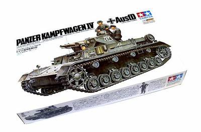 Tamiya Military Model 1/35 Panzer Kampfwagen IV Ausf.D with Three Figures 35096